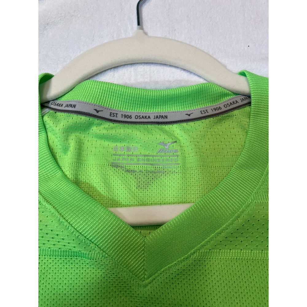 Mizuno Mens Small Breath Thermo Japan Engineered Running Shirt Lime Green V-Neck - Picture 3 of 13